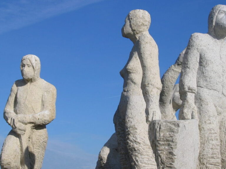 15 ejemplos de escultura en piedra